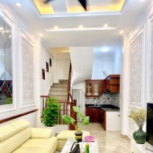 NÓNG NHẤT THỊ TRƯỜNG - NHÀ KIM GIANG - TÂN CỔ ĐIỂN - RẤT ĐẸP - 5 TẦNG - 39M2 CHỈ 2.79 TỶ.